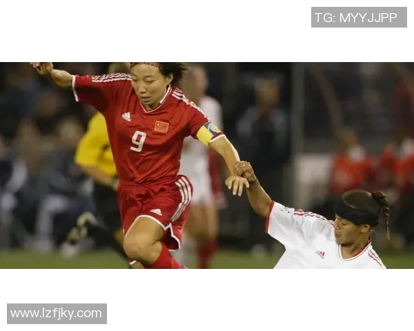 七十二位足球明星的传奇故事与辉煌成就全景回顾 七十二位足球明星的传奇故事与辉煌成就全景回顾